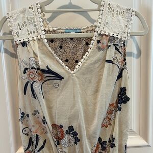 Anthropologie Leifnotes Field Biology Cream Floral Blouse - Size 0